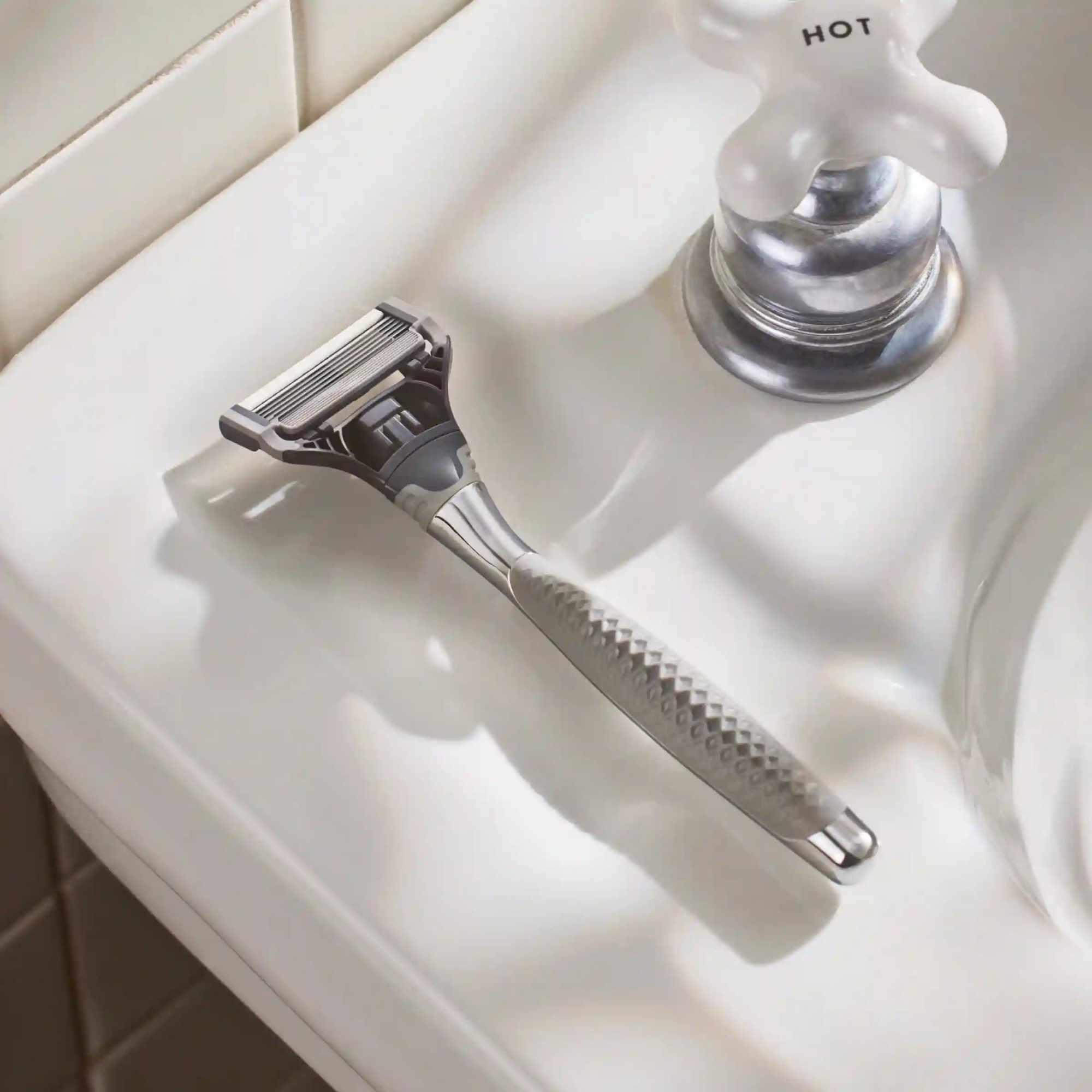 Alternative view of Harry's Chrome Handle